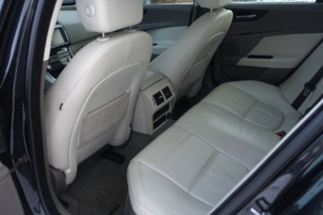 Jaguar XE Sedan 2.0 i4 200KM 2017 Jaguar XE Bezwypadek Salon PL 1rej. 2018 RWD 2.0 Benzyna, zdjęcie 9