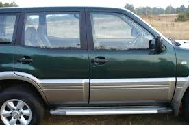 DVEŘE PRAVÝ PŘEDNÍ NISSAN TERRANO II FACELIFT DW0 DWO