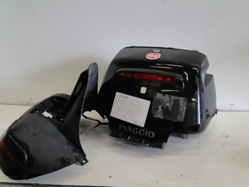PIAGGIO SUPER LX 125 LAMPY TYŁ KUFER