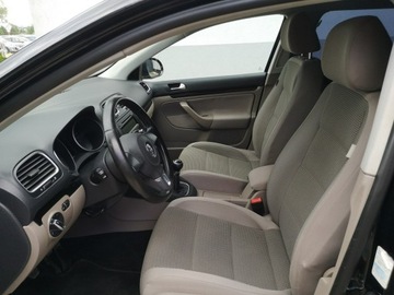 Volkswagen Golf VI Variant 1.6 TDI-CR DPF BlueMotion 105KM 2010 Volkswagen Golf 1.6 TDI 105KM Klimatronic Tempomat, zdjęcie 15