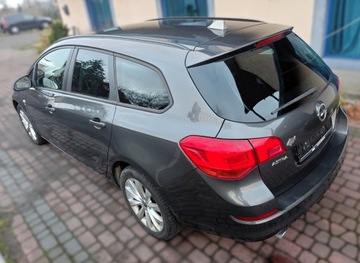 Opel Astra J Sports Tourer Facelifting 1.4 Turbo ECOTEC 120KM 2012 OPEL ASTRA J 1.4 Turbo 150 Lat Opla, zdjęcie 9