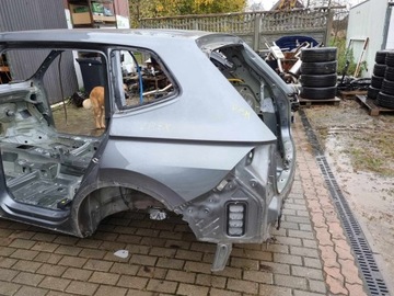 VW TIGUAN 5N ALLSPACE TYL CWIARTKA LEWA KAROSERIA W CALOSCI
