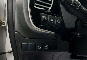 Mitsubishi Outlander III SUV Facelifting 2015 2.0 MIVEC 150KM 2016 Mitsubishi Outlander 2.0 4X4 AUTOMAT GWARANCJA bezwypadkowy 2.0, zdjęcie 31