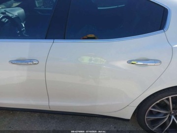 Maserati Ghibli III 2021 Maserati Ghibli S 2021 3.0l 3.0 Benzyna 424KM, zdjęcie 2