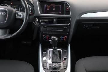 Audi Q5 I SUV 2.0 TDI 170KM 2012 Audi Q5 2.0 TDI, 167 KM, 4X4, Automat, Navi, zdjęcie 11