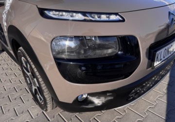 Citroen C4 Cactus Crossover Facelifting 1.2 PureTech 110KM 2018 Citroen C4 Cactus bezwypadekserwispanoramajak nowe 1.2 Benzyna 110KM, zdjęcie 4