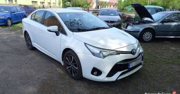 Toyota Avensis III Sedan Facelifting 2015 2.0 D-4D 143KM 2018