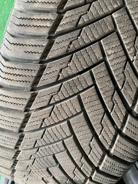 KOLA RÁFKY PNEUMATIKY GOLF V TOURAN I OCTAVIA II A3 8P LEON 205/55R16 WWA