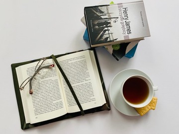 ЧЕХОЛ ДЛЯ КНИГИ УНИВЕРСАЛЬНАЯ КРЫШКА С ЛАСТИКОМ