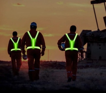 СВЕТООТРАЖАЮЩИЙ ЖИЛЕТ ДЛЯ БЕГОВОГО ВЕЛОСИПЕДА Двойной 2x USB-КАРМАНА С LED-подсветкой