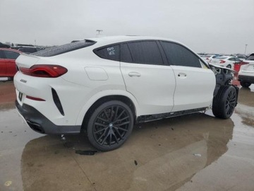 BMW X6 G06 2022 BMW X6 m50i, 2022r., 4x4, 4.4L, zdjęcie 2