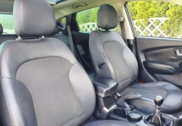Hyundai ix35 SUV Facelifting 1.7 CRDi 115KM 2015 Hyundai ix35 Hyundai ix35 1.7 CRDi 2WD blue Style 1.7 Diesel 116KM, zdjęcie 19