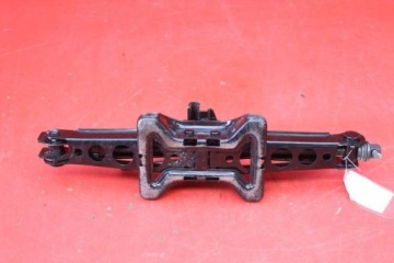 РУКОЯТКА ДОМКРАТА 3M51-17080-CB VOLVO V50 03-11