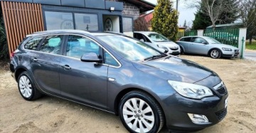 Opel Astra J Sports Tourer 1.4 Turbo ECOTEC 140KM 2011 Opel Astra BENZYNA nawigacja pol SKORA super okazja POLECAMY 1.4, zdjęcie 8