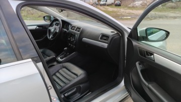 Volkswagen Jetta VI Sedan Facelifting 1.4 TSI 150KM 2014 Volkswagen Jetta VW Jetta 1.4 TSI 150KM Hybryda Zarejestrowana 1.4, zdjęcie 6