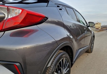 Toyota C-HR I Crossover 1.8 Hybrid 122KM 2017 Toyota C-HR 1,8 Hybrid Prestige Skora Kamera Navi 1.8 Hybryda 122KM, zdjęcie 18