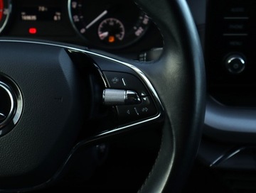 Skoda Octavia III Liftback Facelifting 1.5 TSI ACT 150KM 2020 Skoda Octavia 1.5 TSI, Salon Polska, Serwis ASO, zdjęcie 19