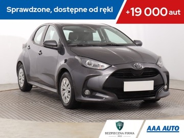 Toyota Yaris IV Hatchback 1.5 Dynamic Force 125KM 2023 Toyota Yaris 1.5 VVT-i, Salon Polska