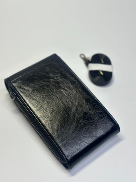 Czarna Torebka na telefon, portfel, dokumenty, Mała kopertówka z paskiem