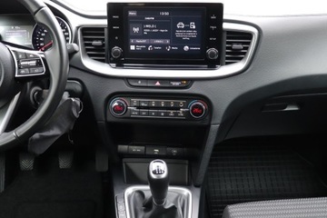 Kia Ceed III Kombi Facelifting 1.5 T-GDI 160KM 2022 Kia Ceed 1.5 T-GDI, Salon Polska, 1. Właściciel, zdjęcie 11