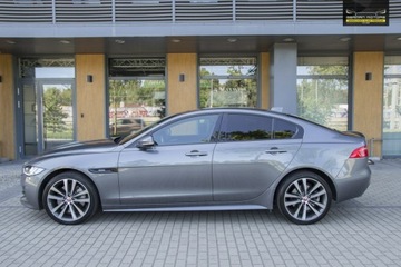 Jaguar XE Sedan Facelifting 2.0 i4P 300KM 2019 Jaguar XE Ledy / Virtual / XDRIVE / FV23%, zdjęcie 28