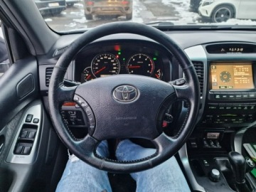Toyota Land Cruiser IV 3.0 D-4D 173KM 2008 Toyota Land Cruiser 3.0 Diesel 173 KM, 4x4 z, zdjęcie 7