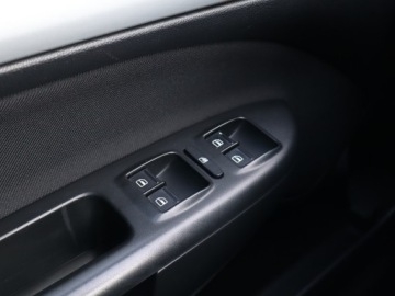 Skoda Octavia II Hatchback Facelifting 1.4 TSI 122KM 2010 Skoda Octavia 1.4 TSI, Salon Polska, Serwis ASO, zdjęcie 15