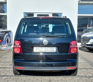 Volkswagen Touran I 1.6 102KM 2009 Volkswagen Touran 1,6 MPI 102kM Klimatronik,Tempomat,7 miejsc 1.6 Benzyna, zdjęcie 6