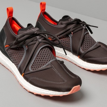 ADIDAS от STELLA McCARTNEY ULTRABOOST T