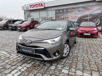 Toyota Avensis III Wagon Facelifting 2015 1.6 D-4D 112KM 2017