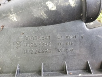 POUZDRO FILTRU VZDUCHU MB957382 VOLVO V40 S40 TD