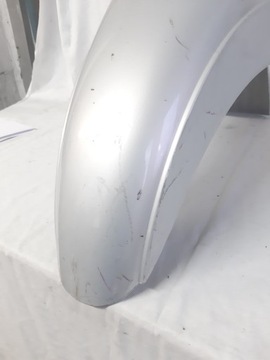 Aprilia Scarabeo 50 błotnik przód .
