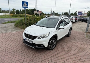 Peugeot 2008 I SUV Facelifting 1.2 PureTech 110KM 2017 Peugeot 2008 1.2 T NAVI Ledy Panorama dach 1.2 Benzyna 110KM