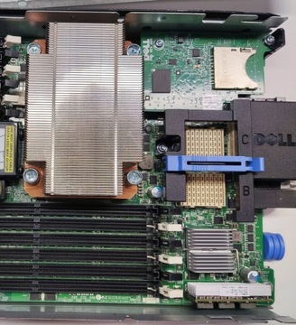 Технический директор Dell Blade PowerEdge M610