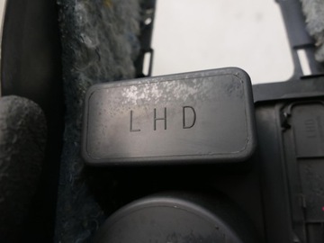 TOYOTA COROLLA E12 LIFT HB 3-ДВЕРНЫЙ ЦЕНТРАЛЬНЫЙ ТУННЕЛЬ ПОДЛОКОТНИК ЕС