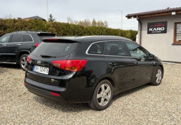 Kia Ceed II Kombi 1.6 CRDi 128KM 2013 Kia Ceed 2013r. 1.6 Diesel 128KM, zdjęcie 7