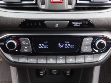 Hyundai i30 III 2020 Hyundai i30 1.5 T-GDI MHEV, Salon Polska, zdjęcie 12