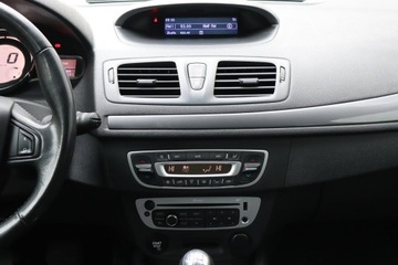 Renault Megane III Grandtour Facelifting 2013 1.2 Energy TCe 115KM 2016 Renault Megane 1.2 TCe, Salon Polska, Serwis ASO, zdjęcie 11