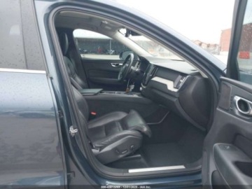 Volvo XC60 II 2021 Volvo XC 60 t5 inscripton, 2021r., 4x4, 2.0L 2.0 Benzyna 250KM, zdjęcie 8