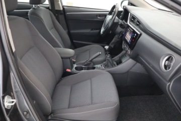 Toyota Corolla XI Sedan Facelifting 1,6 Valvematic 132KM 2018 Toyota Corolla 1.6 Valvematic, Salon Polska, zdjęcie 8