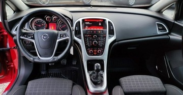 Opel Astra J GTC 1.6 Turbo ECOTEC 200KM 2015 Opel Astra J GTC OPC 1.6 T 200kM Klima Led Navi Czujniki Temp. GWARANCJA, zdjęcie 4