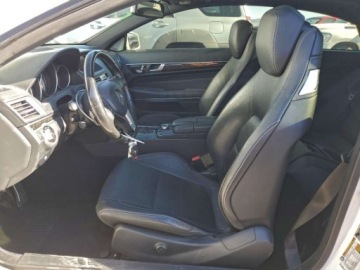 Mercedes Klasa E W213 2016 Mercedes-Benz Klasa E 2016 MERCEDES-BENZ E 400 3.0 Benzyna 329KM, zdjęcie 6