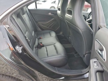 Mercedes CLA C118/X118 Coupe 2.0 250 224KM 2019 Mercedes-Benz CLA 2019 MERCEDES-BENZ CLA 250 4MATIC 2.0 Benzyna 224KM, zdjęcie 9