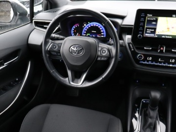 Toyota Corolla XII Hatchback 1.8 Hybrid 122KM 2021 Toyota Corolla 1.8 Hybrid, Automat, Navi, Klima, zdjęcie 6