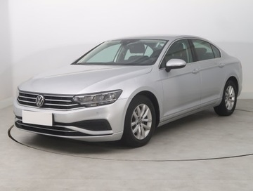 Volkswagen Passat B8 Limousine Facelifting 1.5 TSI EVO 150KM 2020 VW Passat 1.5 TSI, Salon Polska, Automat, Navi, zdjęcie 1