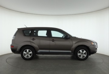 Mitsubishi Outlander II 2.0 MIVEC 147KM 2011 Mitsubishi Outlander 2.0, Salon Polska, zdjęcie 5