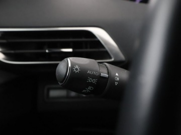 Peugeot 3008 II Crossover Facelifting  1.2 PureTech 130KM 2022 Peugeot 3008 automat full LED virtual cocpit, zdjęcie 34