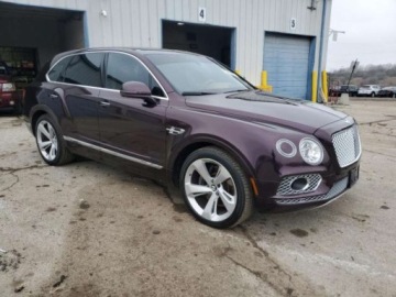 Bentley Bentayga 2018 Bentley Bentayga V12 2018 6.8 Benzyna 608KM, zdjęcie 4