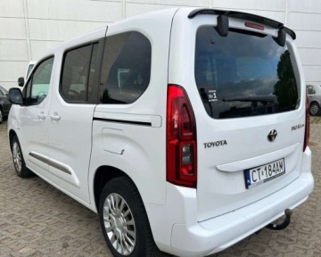 Toyota 2022 Toyota Proace City Verso Proace City Verso Business, salon Polska 1.5 102KM, zdjęcie 4
