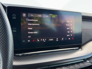 Skoda Octavia IV RS Kombi 2.0 TDI SCR 200KM 2022 Skoda Octavia RS, Keyless, Hak, Matrix, Head-Up, Asystenci 2.0 Diesel 200KM, zdjęcie 32